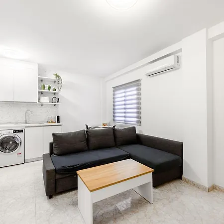 Edificio Chaparil 아파트 네르하